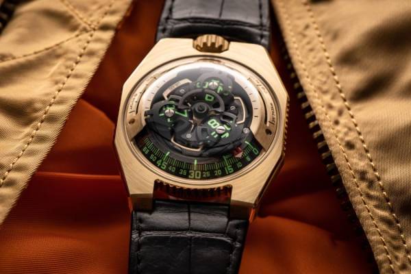 Часы Urwerk продали за 96 500 франков