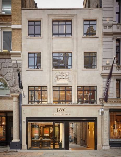 IWC вводит услугу кредитования в лондонском бутике