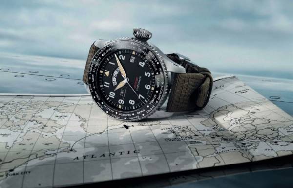 Часы IWC Pilot's Watch Timezoner Spitfire Edition «The Longest Flight»