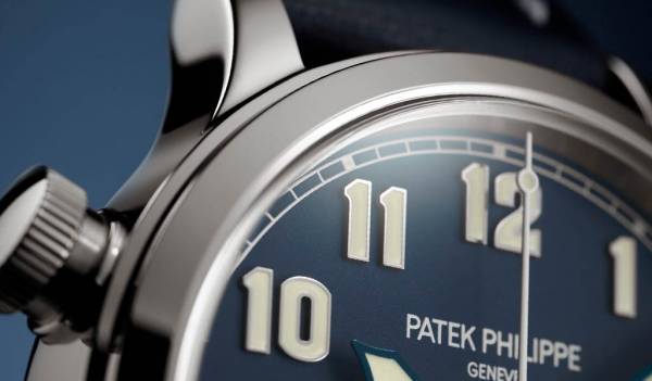 Часы Patek Philippe Calatrava Pilot Travel Time