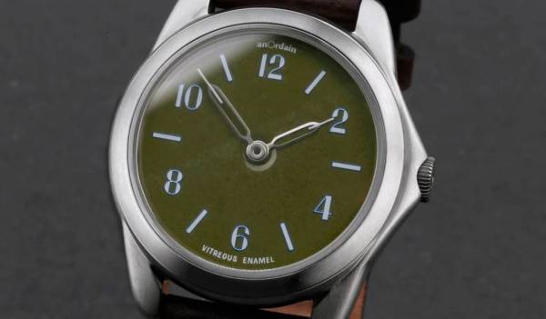 Шотландская компания anOrdain выпустила новые часы Model 2