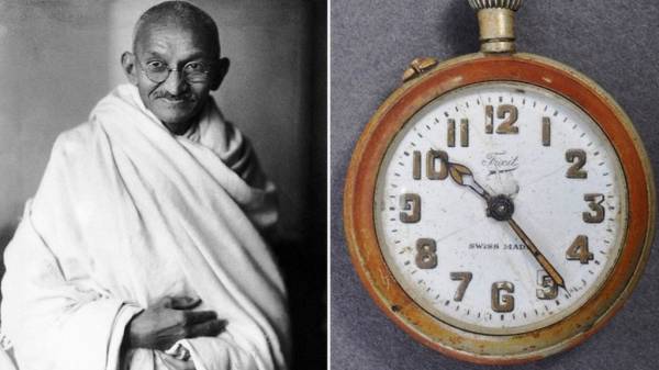 На торгах East Bristol Auctions были выставлены часы Махатма Ганди