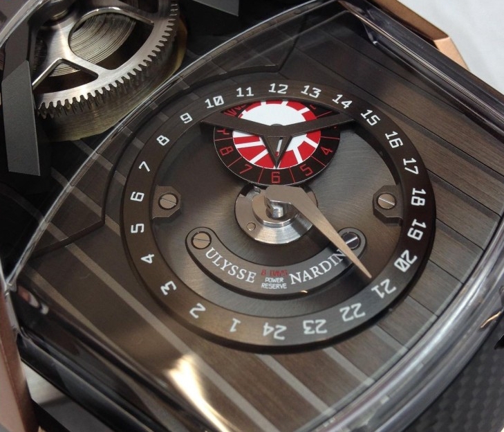 Интерьерные часы Ulysse Nardin SuperCat Concept