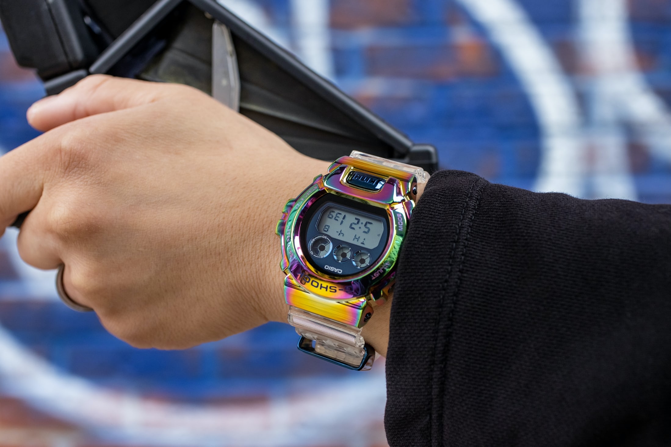 Часы Kith x G-Shock GM-6900 Rainbow