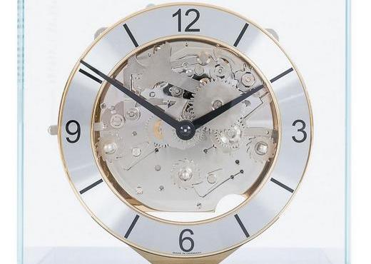 Немецкие настольные часы Hermle в стеклянном кубе