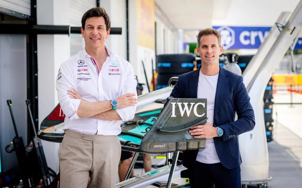 Часы IWC Pilot’s Watch Chronograph 41 Edition Mercedes-AMG Petronas Formula One Team