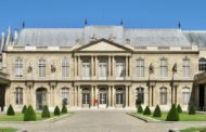 Дом Breguet оказал поддержку выставке в Париже