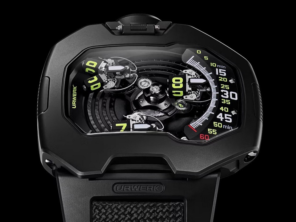 Urwerk UR-120 Space Black. Сила и элегантность черного цвета